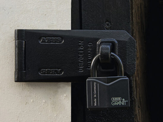 37RK/70mm GRANIT™ Plus Padlock Carded - Image 3