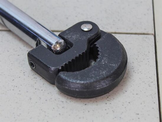 Adjustable Basin Wrench 25-50mm - Image 2