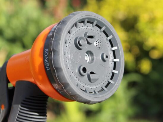 PVC Garden Hose 20m with Fittings & Spray Gun - Image 2