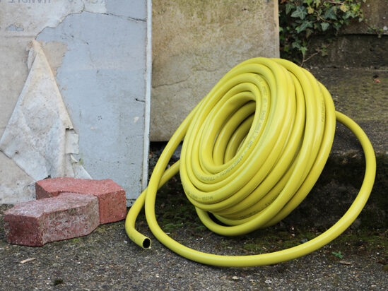 Heavy-Duty Reinforced Builder's Hose 30m 19mm (3/4in) Diameter - Image 2