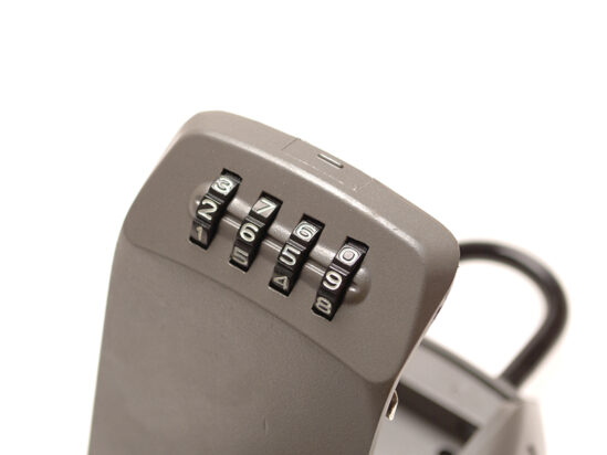 5414E Portable Shackled Combination Reinforced Security Key Lock Box - Image 3