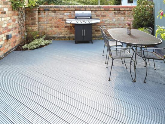 Ultimate Protection Decking Paint Slate 2.5 litre - Image 3