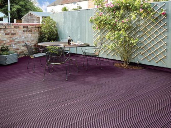 Ultimate Protection Decking Stain Blackcurrant 2.5 litre - Image 3