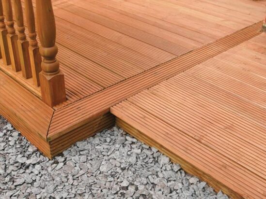 Ultimate Protection Decking Stain Medium Oak 2.5 litre - Image 3