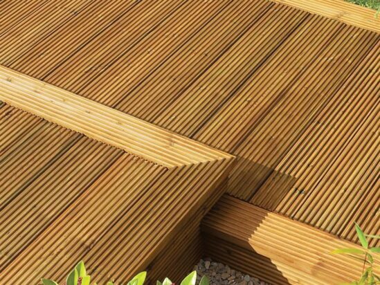 Ultimate Protection Decking Oil Natural 2.5 litre - Image 2