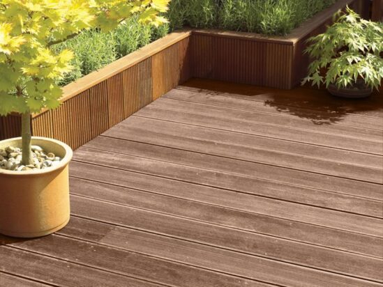 Ultimate Protection Decking Oil Natural Cedar 2.5 litre - Image 2