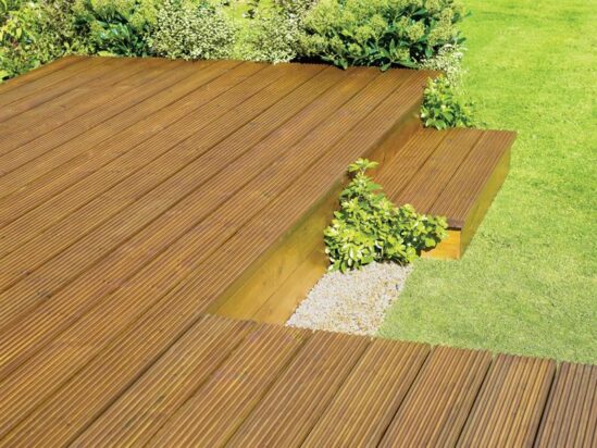 Ultimate Protection Decking Oil Natural Oak 5 litre - Image 3