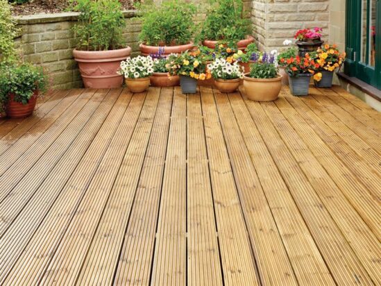 Ultimate Protection Decking Oil Natural Pine 2.5 litre - Image 2