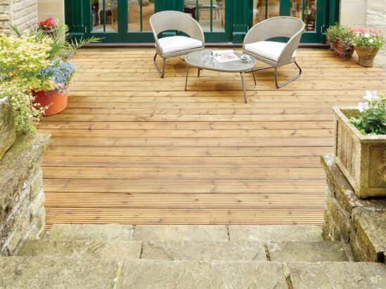 Ultimate Protection Decking Oil Natural Pine 5 litre - Image 3